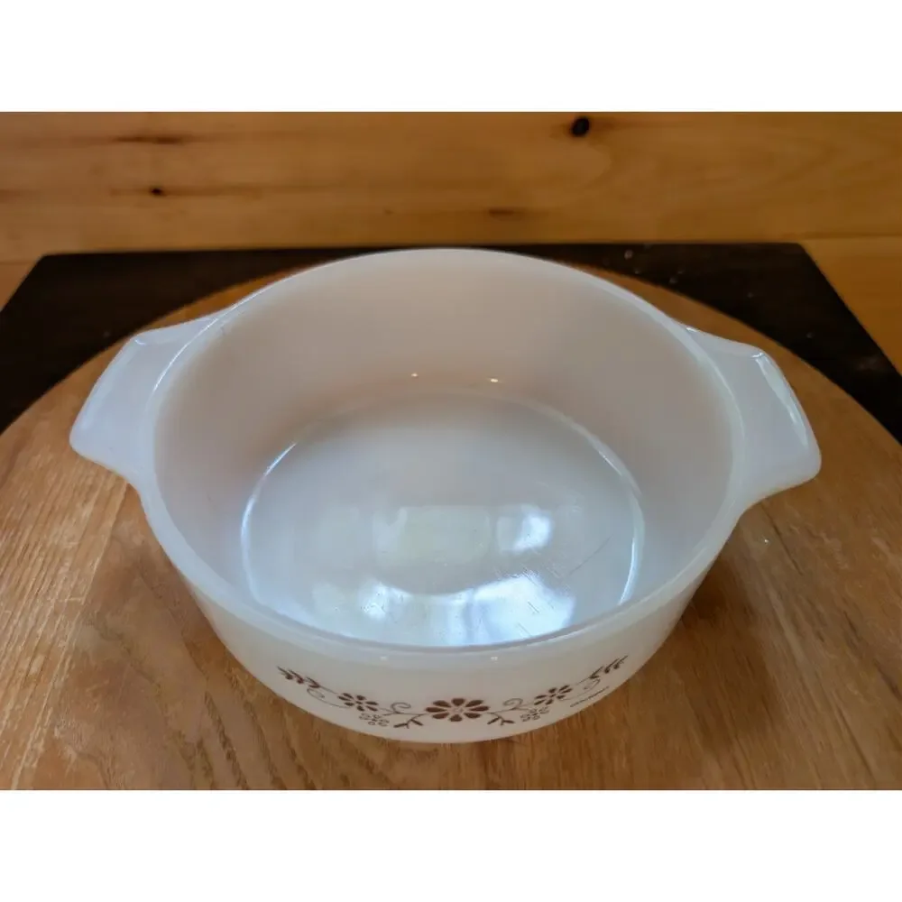 Vintage Pyr-O-Rey Milk Glass Round Casserole Baking Dish 6.5